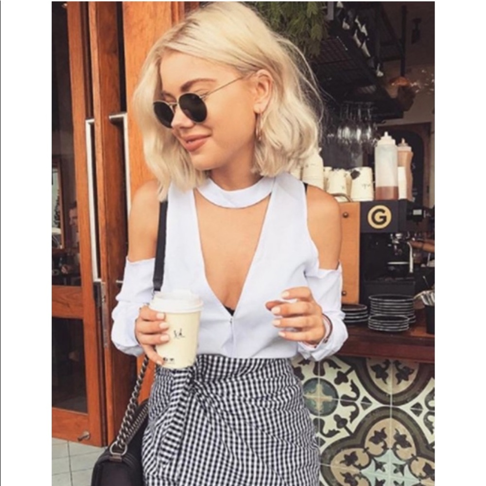*Brand New* Open shoulder white blouse